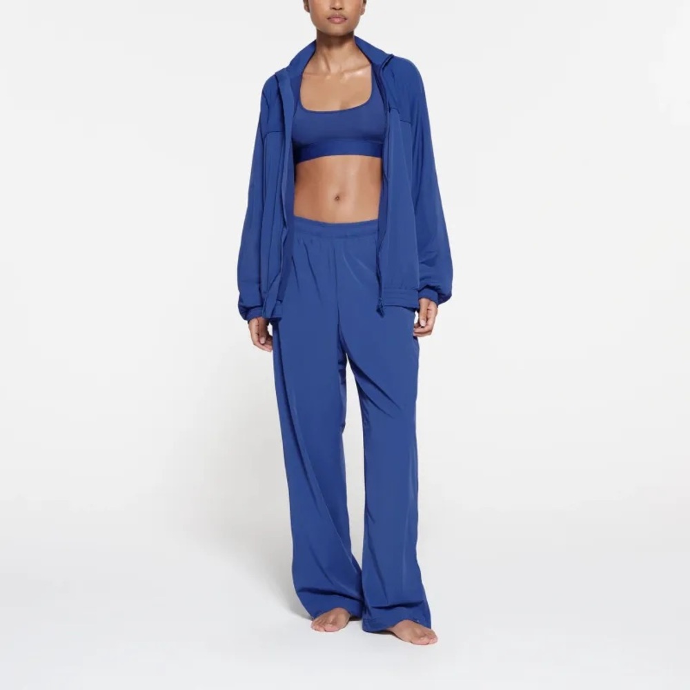 NEW WITH TAGS SKIMS Blue Track Pants Relaxed Fit High-Waisted